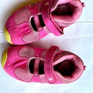 Minnie mouse shoes, Disney, 9-10 youth, pink